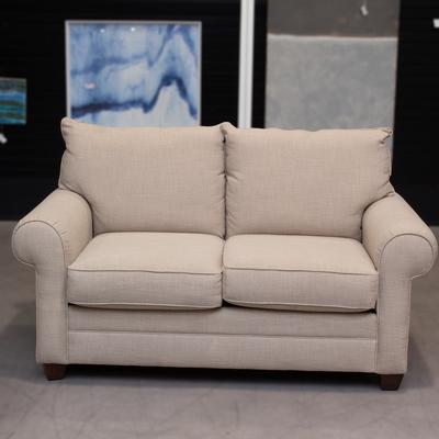 Bassett Alexander Roll Arm Loveseat 
