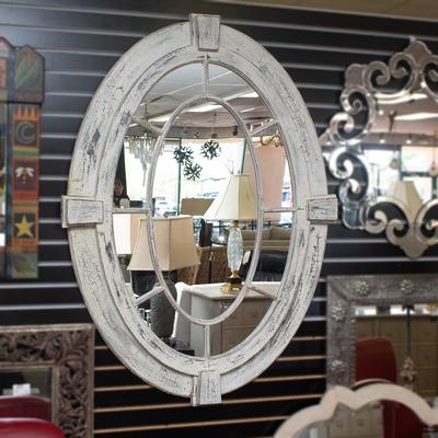 Oval Distress White Frame 