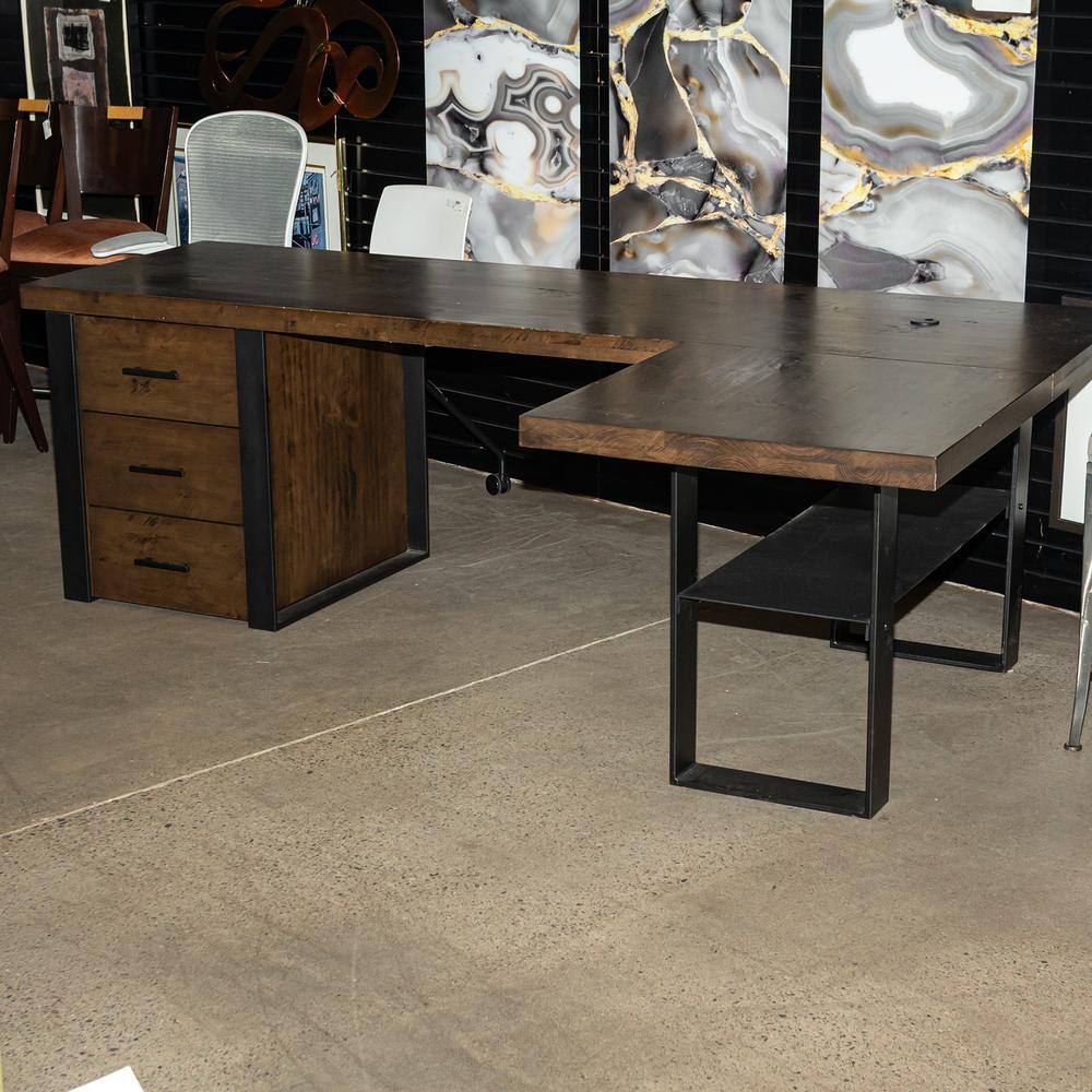 Zachary Peterson L- Shape Executive Desk