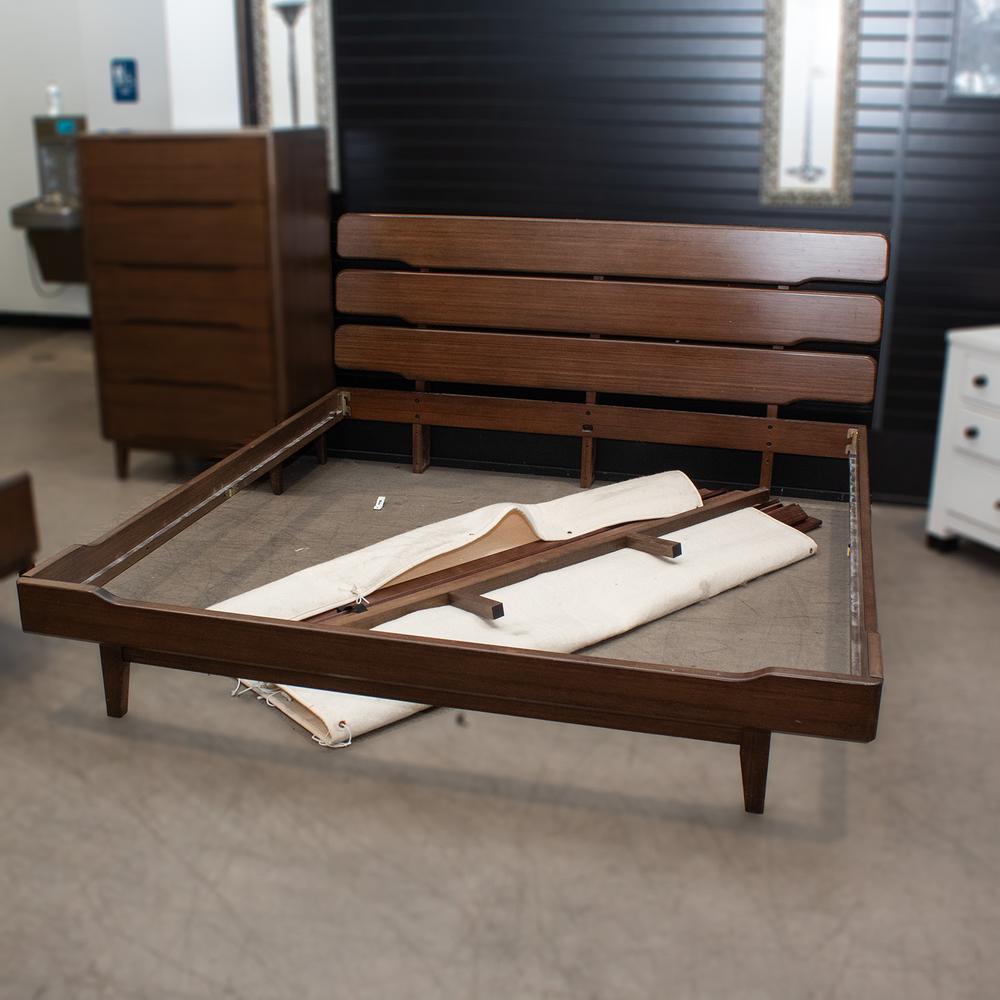 Greenington Currant King Bed