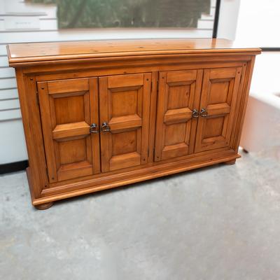 Broyhill Brown 67' Pine Buffet Cabinet 