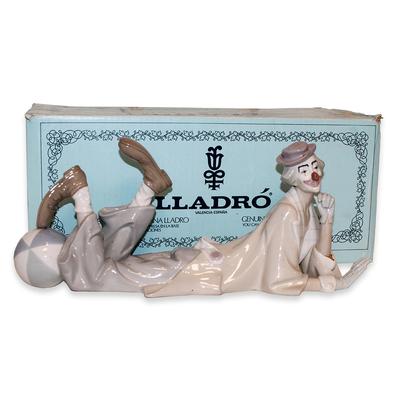 Lladro 4618 Reclining Clown with Box 